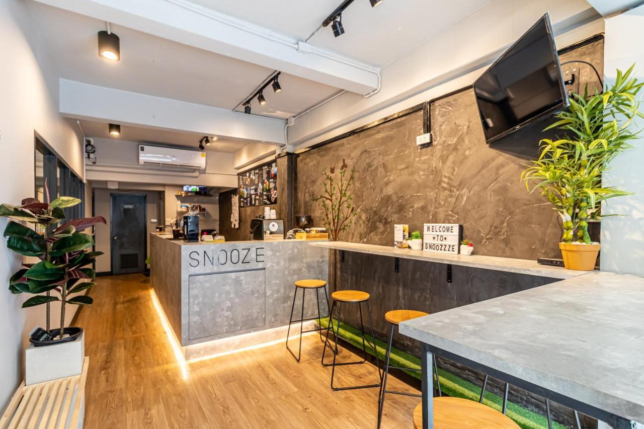 Snoozzze Hostel ใกล้รถไฟฟ้า ย่านบางรัก (Adults Only) Μπανγκόκ Εξωτερικό φωτογραφία